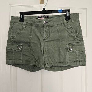 Hot Kiss Green Shorts